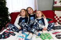 {Sisters} Christmas PJ Mini